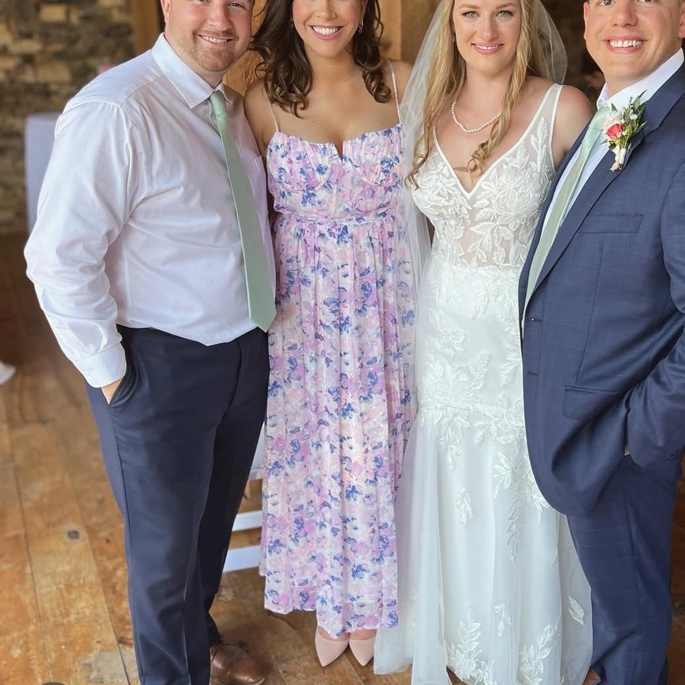 Lulu's Elegant Blue Suit for Men